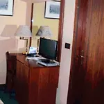 Hotel Emilia 3*