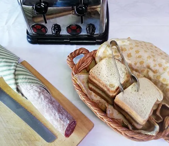 艾米利亚酒店 酒店 3*